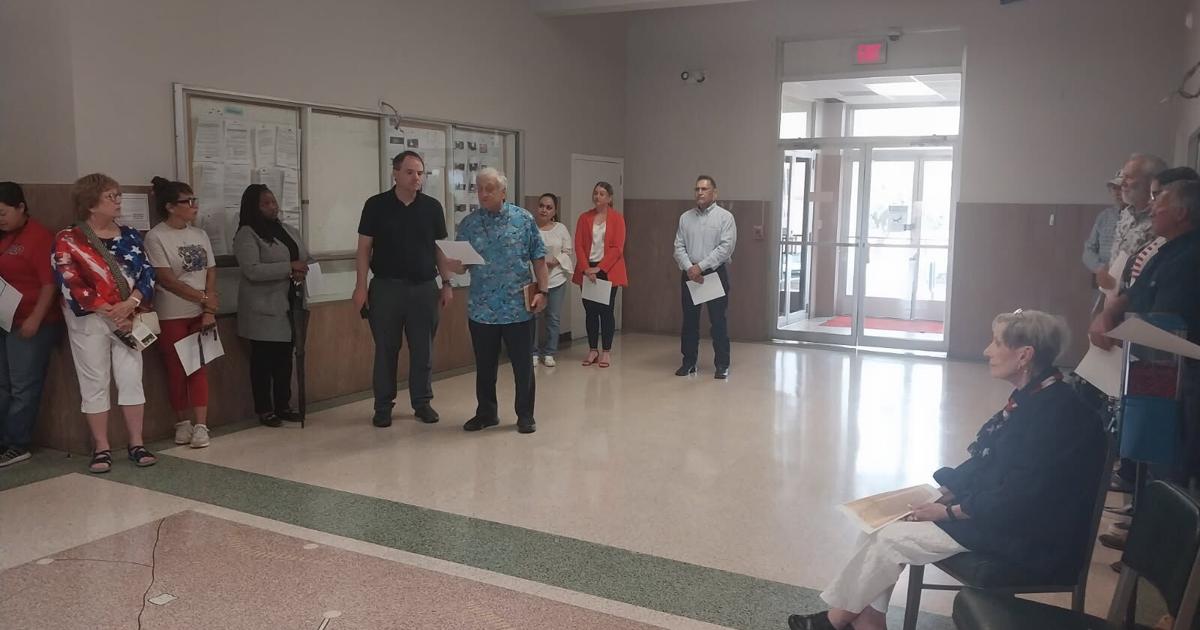 Spring Declaration Declaration of Independence reading at courthouse | | bigspringherald.com