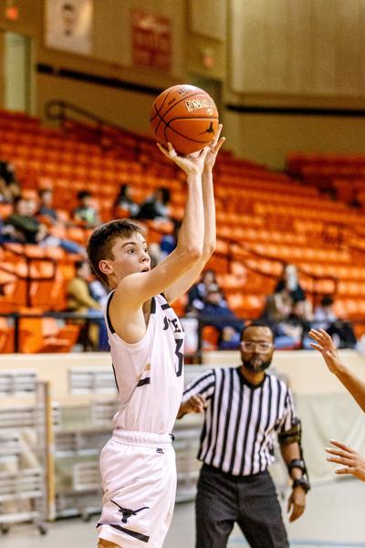 Kyler Seymore Shooting For Three