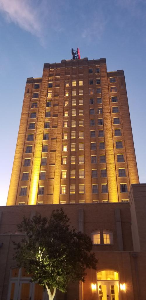 Hotel settles
