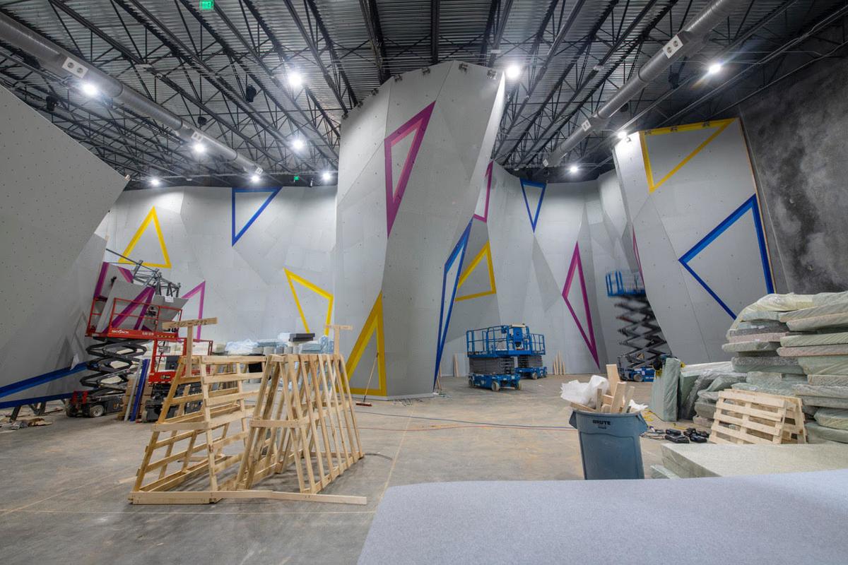 Riveter Hosts Opening Day Thrown Down News