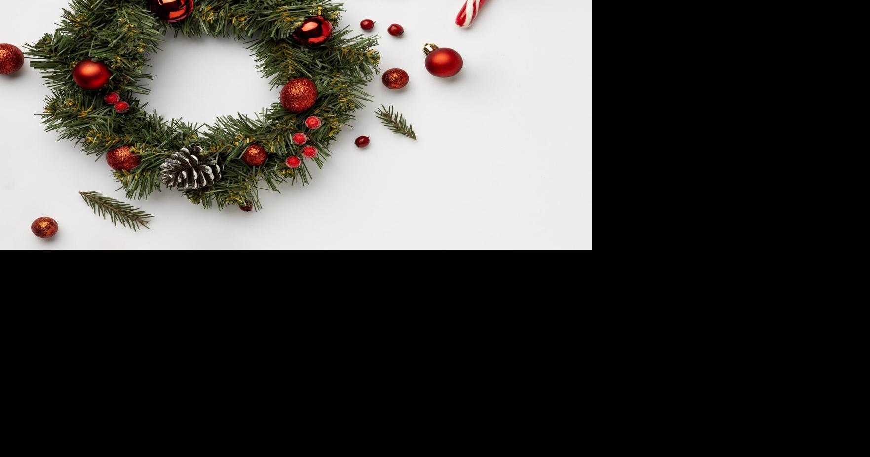 Fresh holiday wreaths at farmers markets News