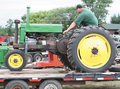 Hooking Up A Rebuilt Rusty Old John Deere A Front Page Bloomeradvance Com