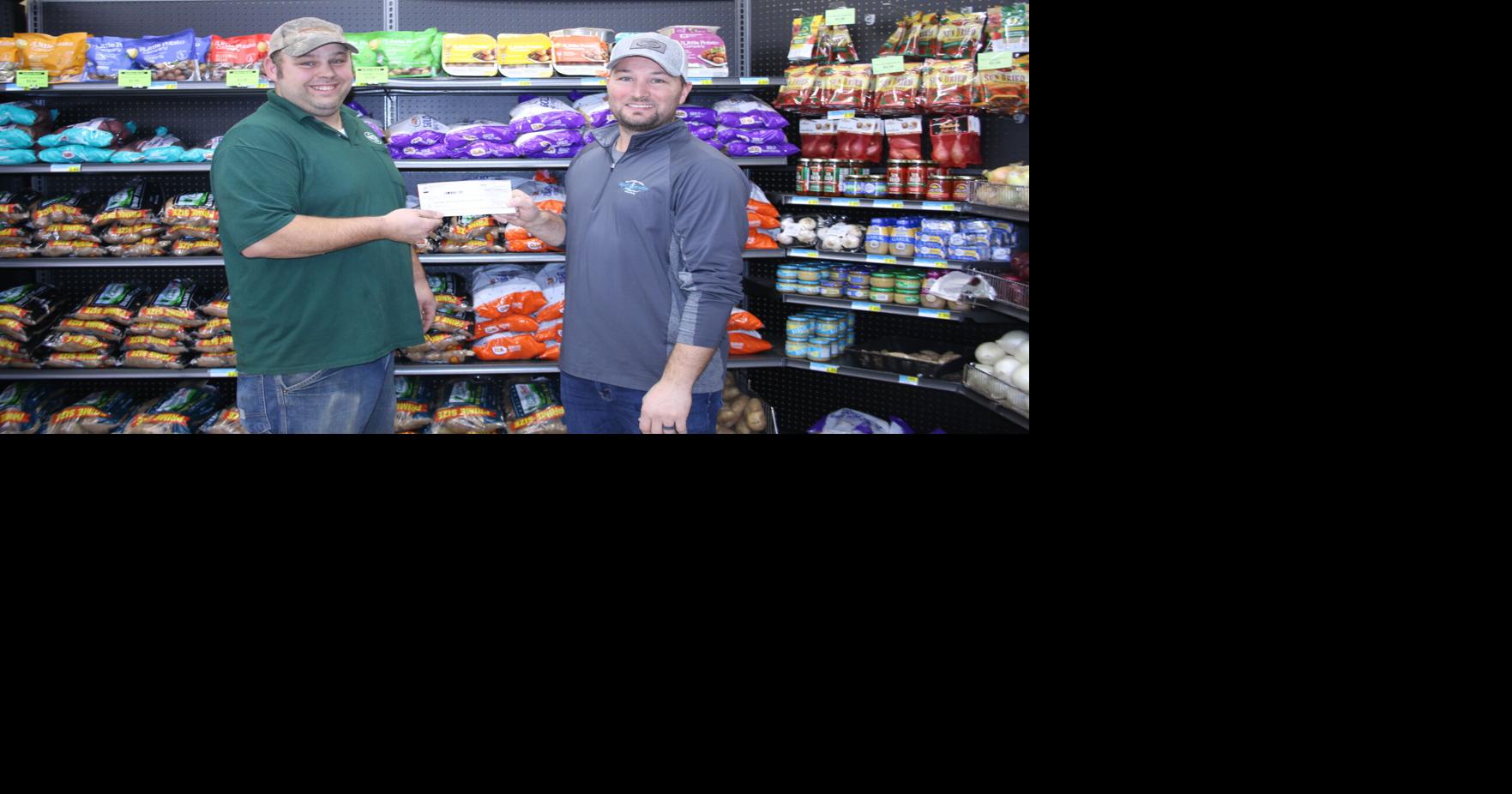 Shadick's Price Rite Donates to Bloomer Area Aquatic & Recreation