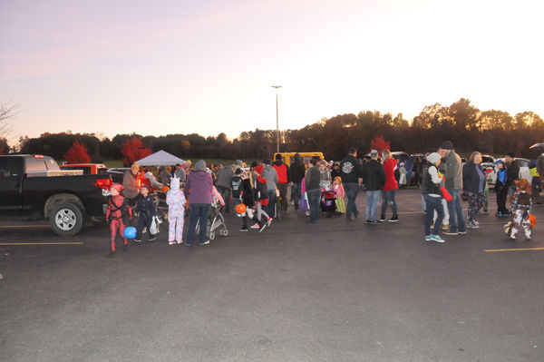 Bloomer P.I.E. Holds Trunk or Treat