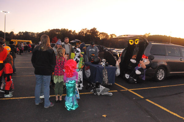 Bloomer P.I.E. Holds Trunk or Treat