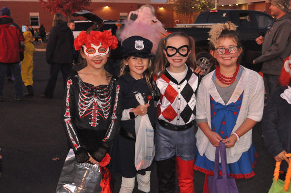 Bloomer P.I.E. Holds Trunk or Treat