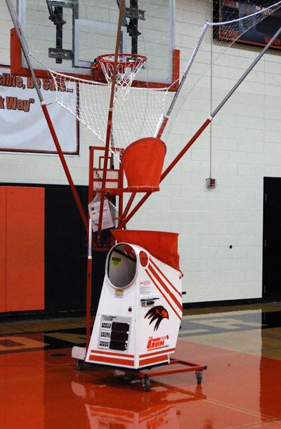 Bloomer Momentum Basketball Donates The Gun By Shoot A Way