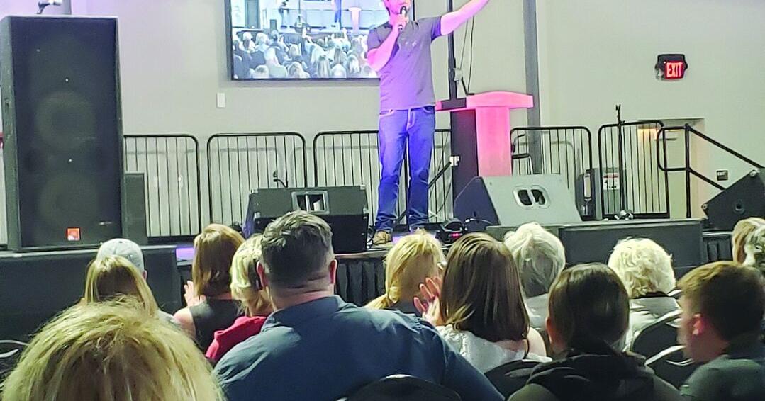 Charlie Berens Headlines Uniting West Wisconsin Event