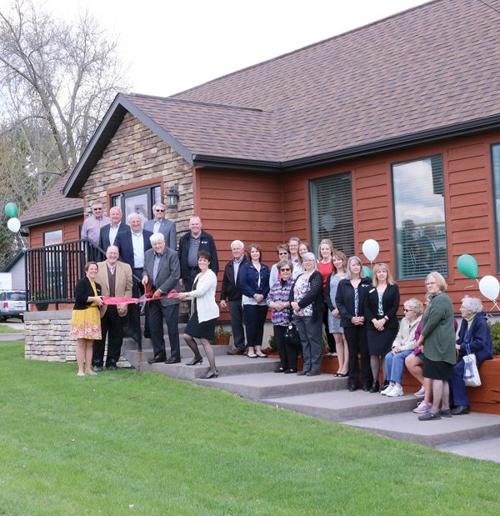 Security Bank Cuts Ribbon On New Location In Bloomer