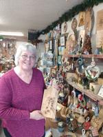 Canyon City artist gives new life to old wood