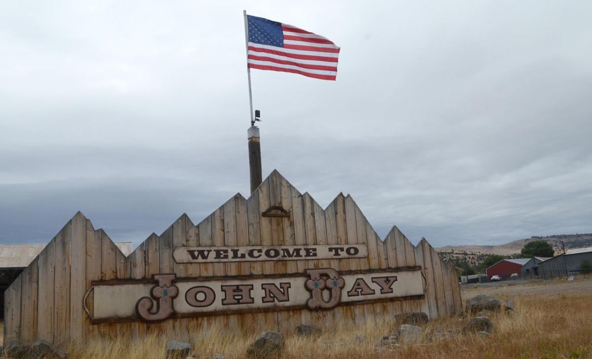 Resident pitches temporary facelift for John Day entryway News