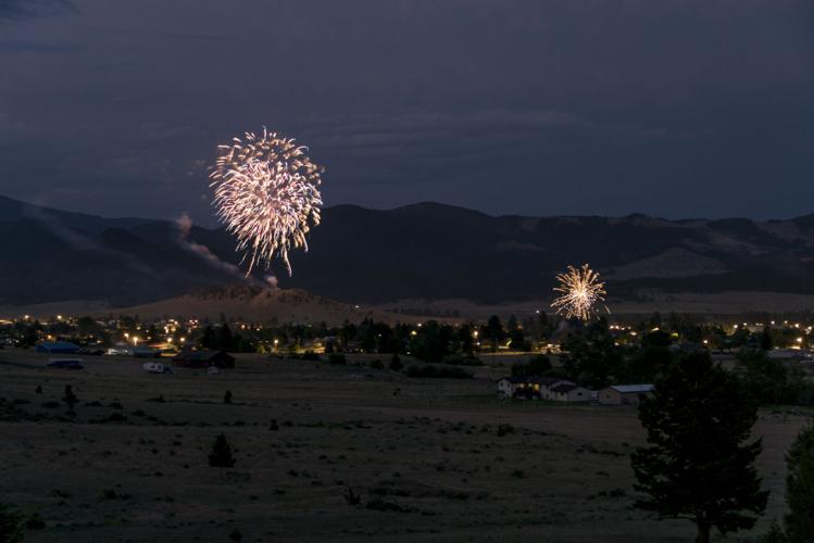 'Fourth' Fireworks burst over Boulder Multimedia