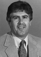 Lou Campanelli, former men’s basketball coach and JMU Hall of Famer, dies at 84