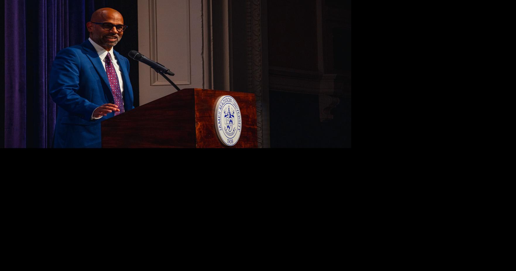 Constitution Day speaker emphasizes importance of civil discourse