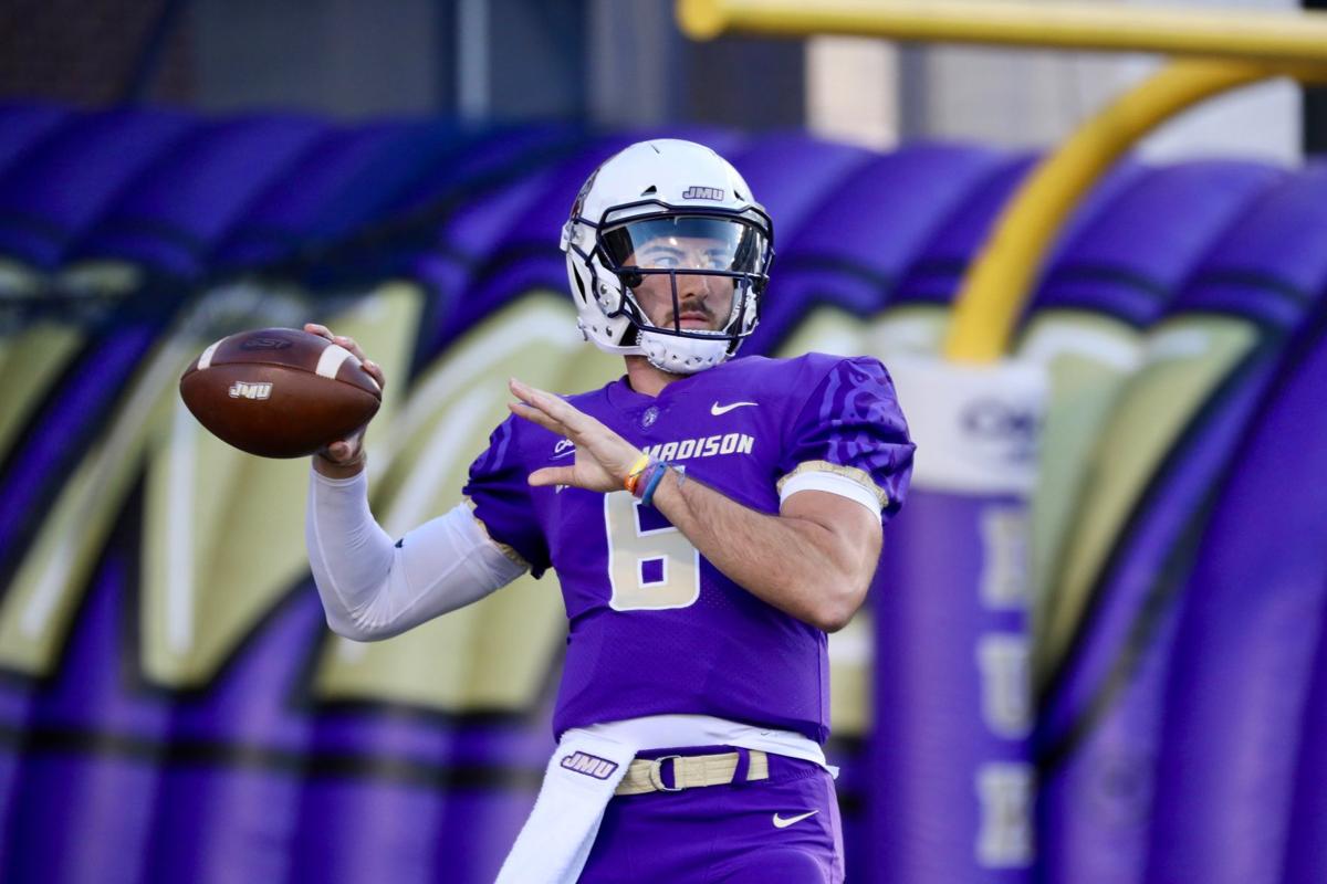Jmu Football Tops Robert Morris In Thursday Night Contest Multimedia Breezejmu Org