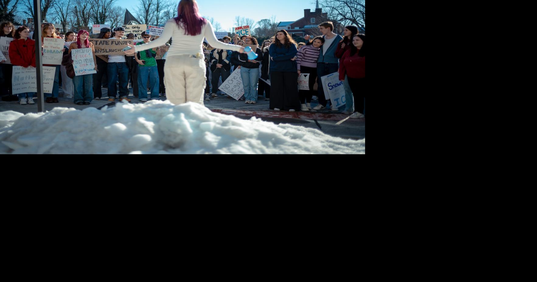'Stand up and fight:' students march to City Hall for anti-ICE protest