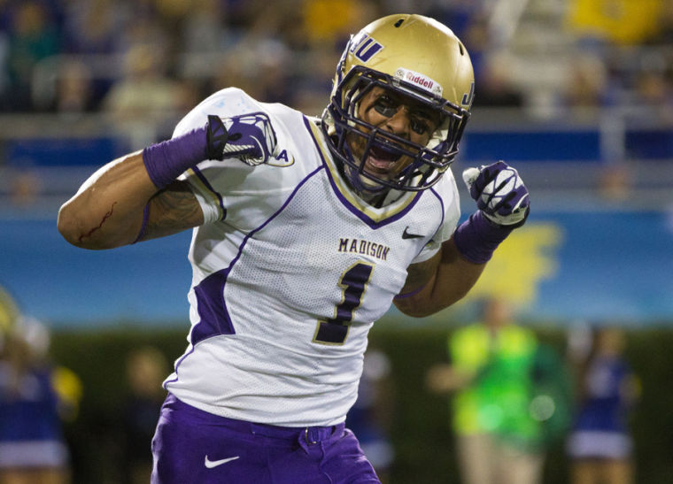 Football vs. University of Delaware | Sports | breezejmu.org Football vs. University of Delaware | Sports | breezejmu.org