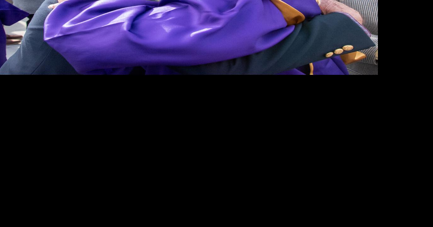 JMU holds winter commencement to graduate over 800 Multimedia