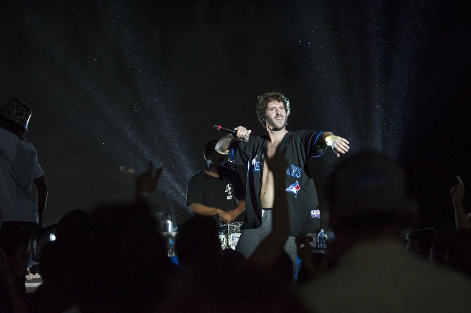 Lil Dicky Puts On Big Performance Life Breezejmu Org