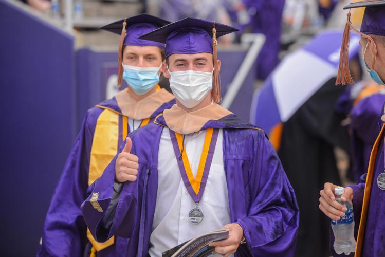 Congratulations to the JMU graduates of 2021 | Photos | breezejmu.org