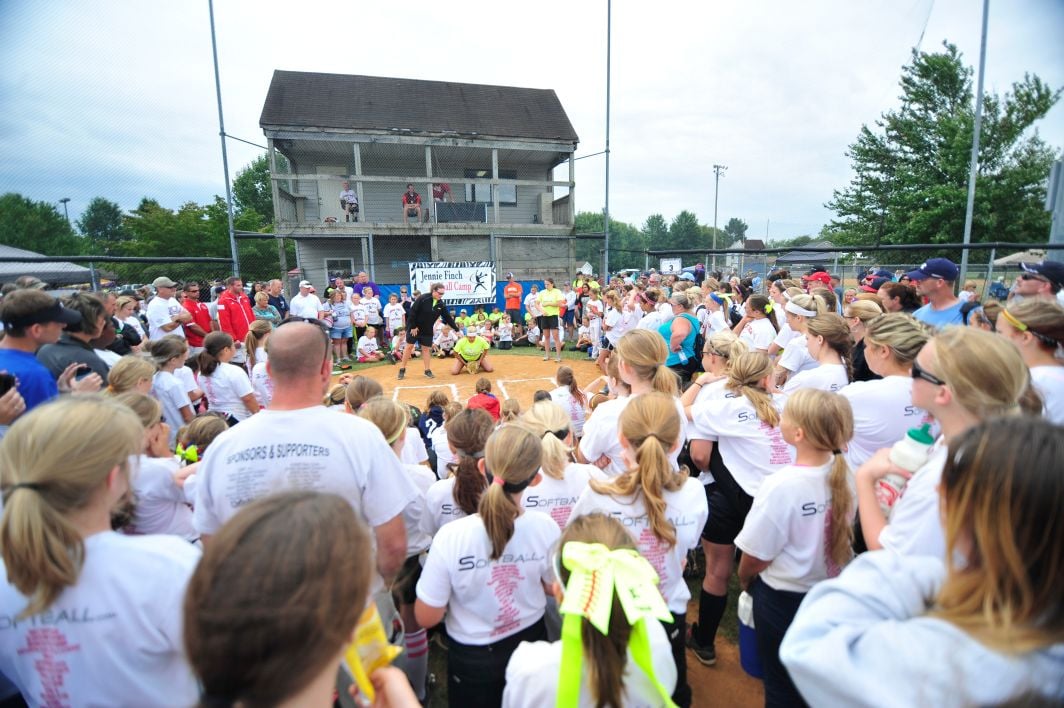 Jennie Finch Softball Camp Gallery Breezejmu Org