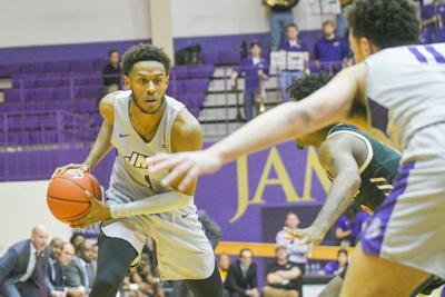 Jmu Men S Basketball Loses Close Road Battle To Delaware Sports