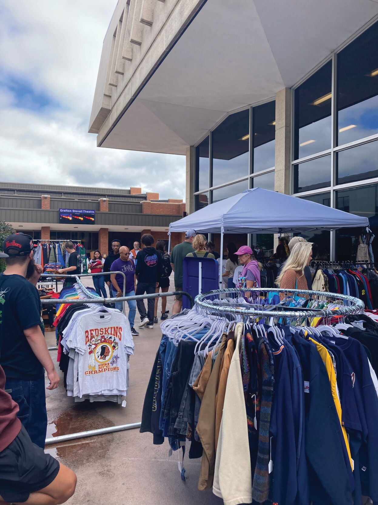 JMU Flea returns, feeding students love in thrifting and shopping ...