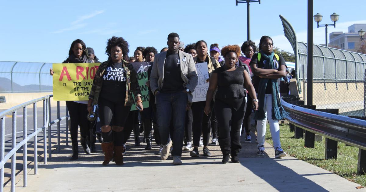 Jmu Riots JMU students gather to support students at the University of Missouri ...