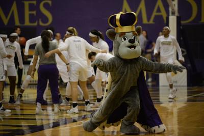 Jmu Women S Basketball Excels At Home During 2018 19 Season