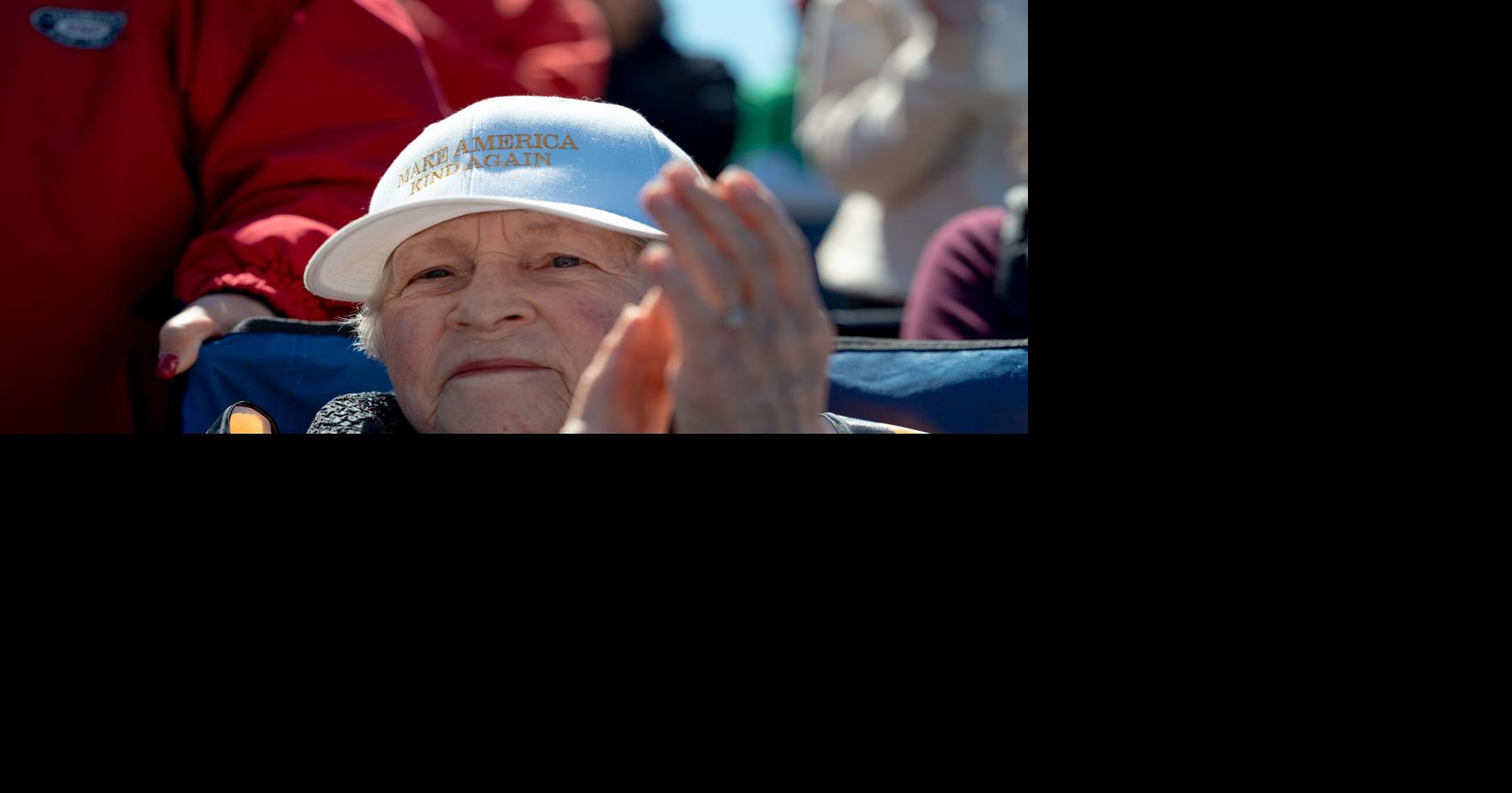 Thousands join together for No Kings protest downtown