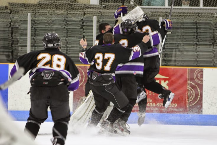 Club ice hockey searching for second straight championship | Sports