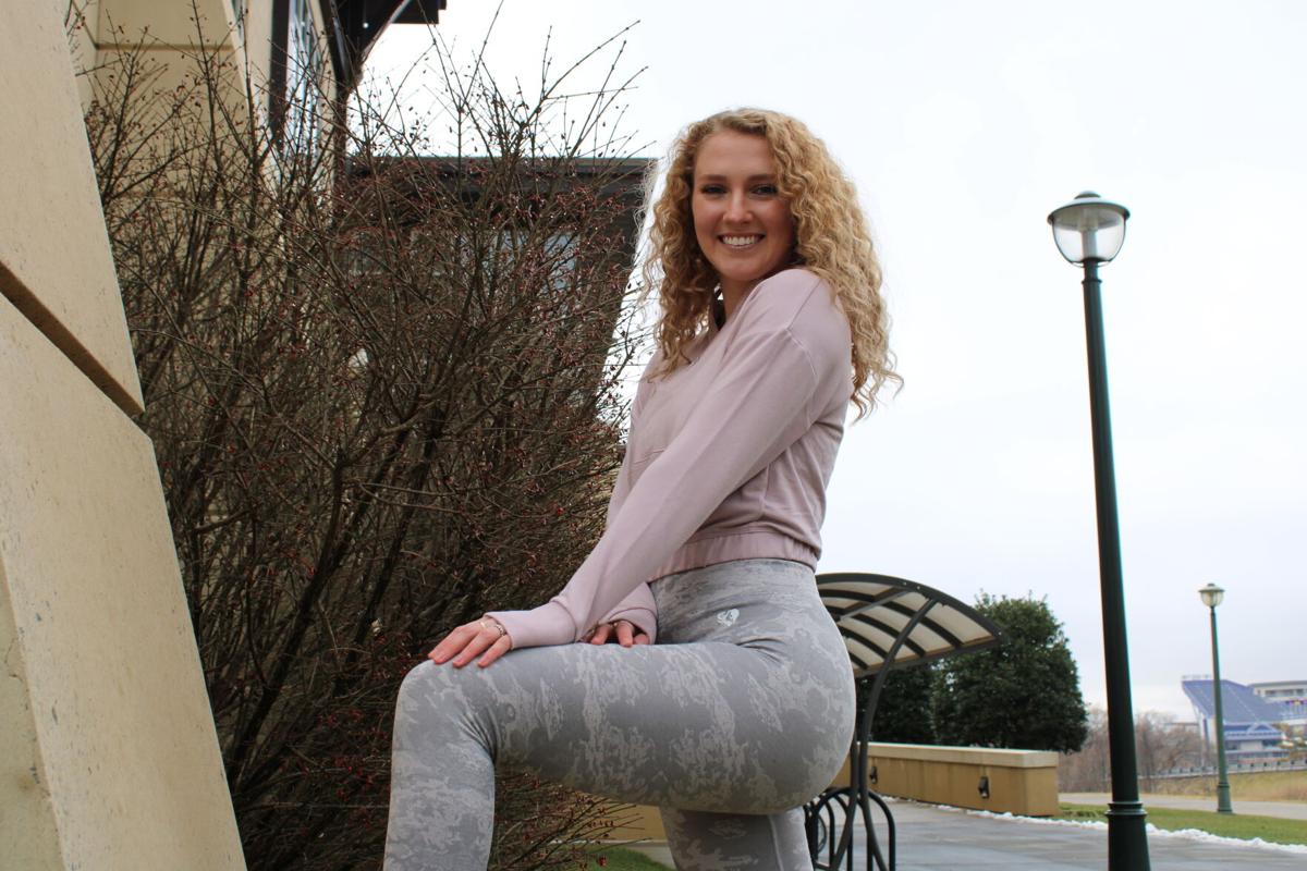 Duke Strives To Change Beauty Norms Through Fitness Instagram Culture Breezejmu Org