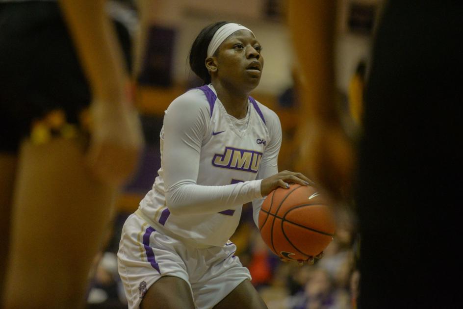 Jmu Women S Basketball Defeats Georgetown On The Road 66 59