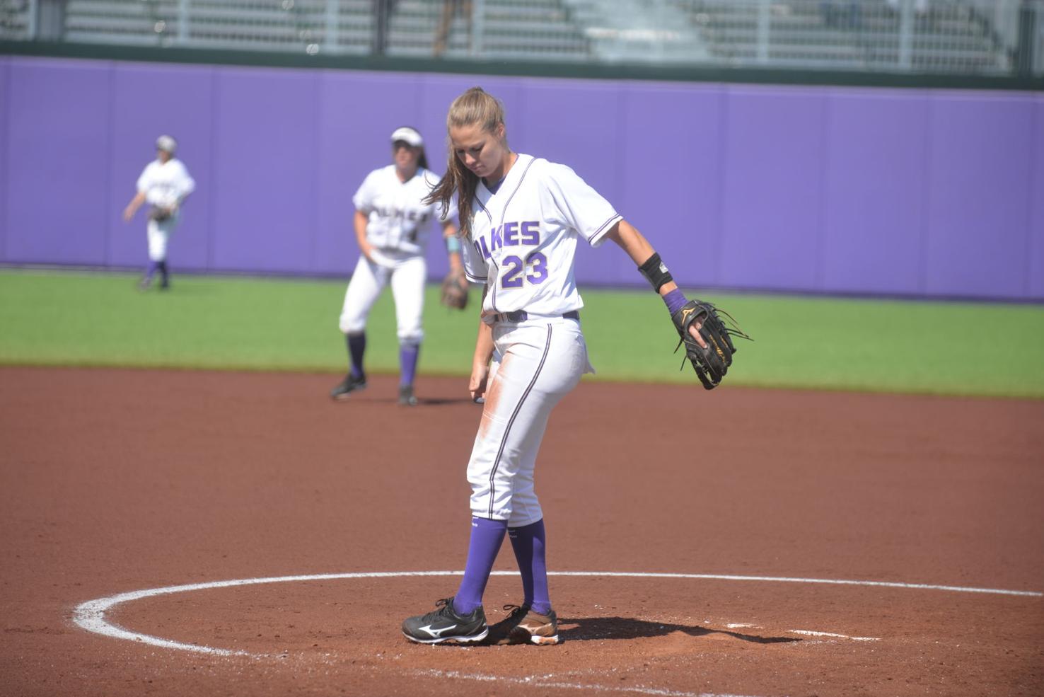 JMU Softball Prevails 1 0 In Pitching Duel Against Liberty Sports 