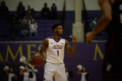 Jmu Men S Basketball Earns First Caa Win Beats Uncw 64 60