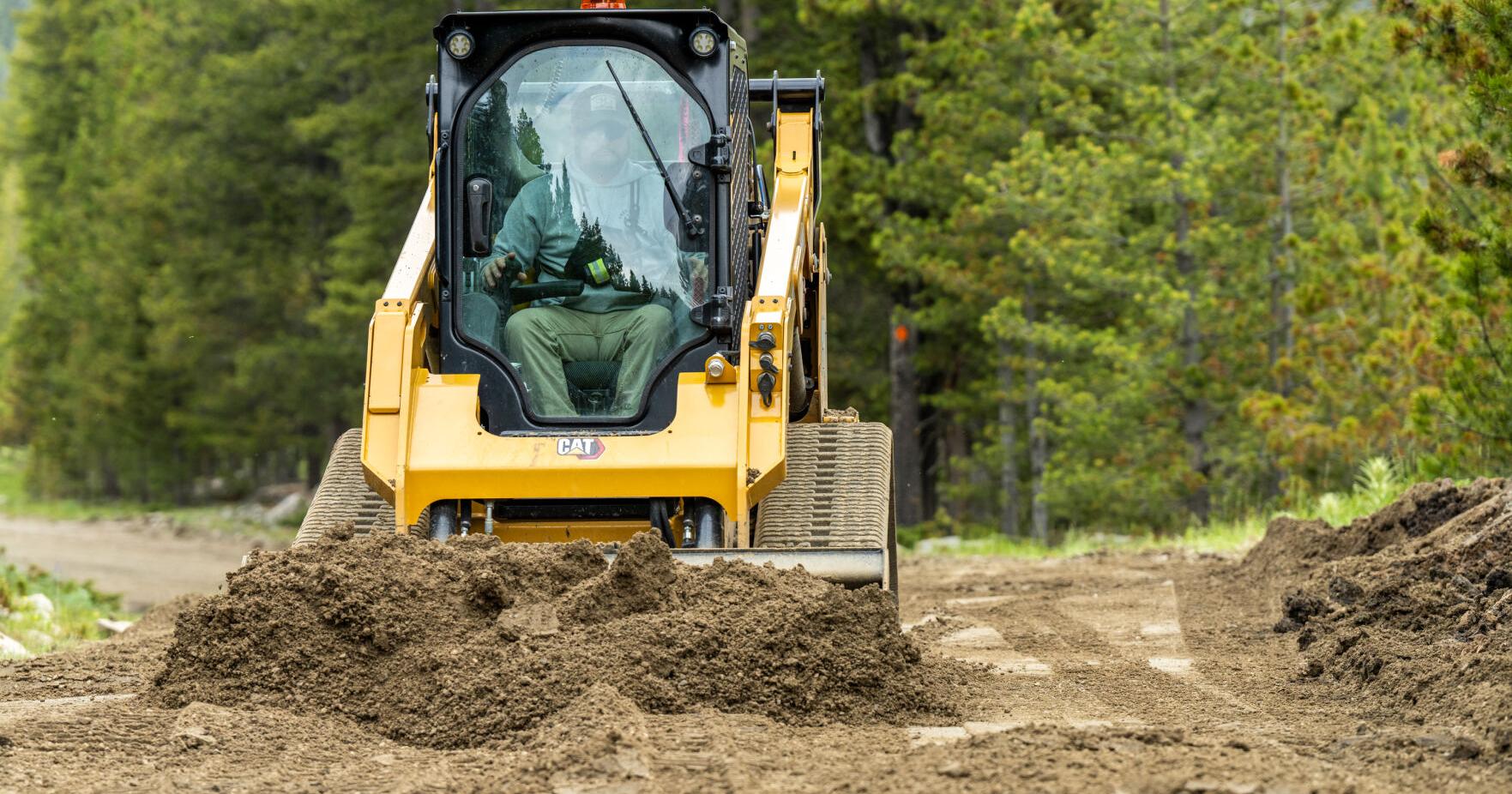 Forest service employees in overdrive to repair roadways - Vimarsana News