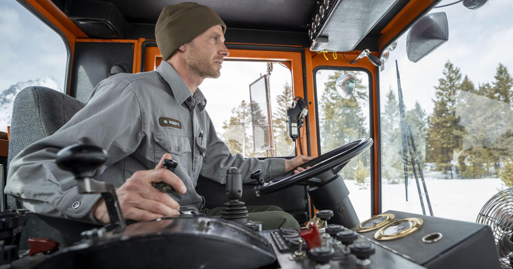 How Grand Teton National Park clears one of the most spectacular roads in America - Vimarsana News