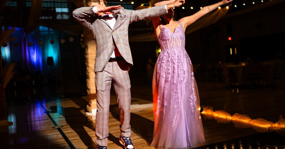 20240427_Prom_EW_181-ARW_BB.jpg | | buffalobulletin.com