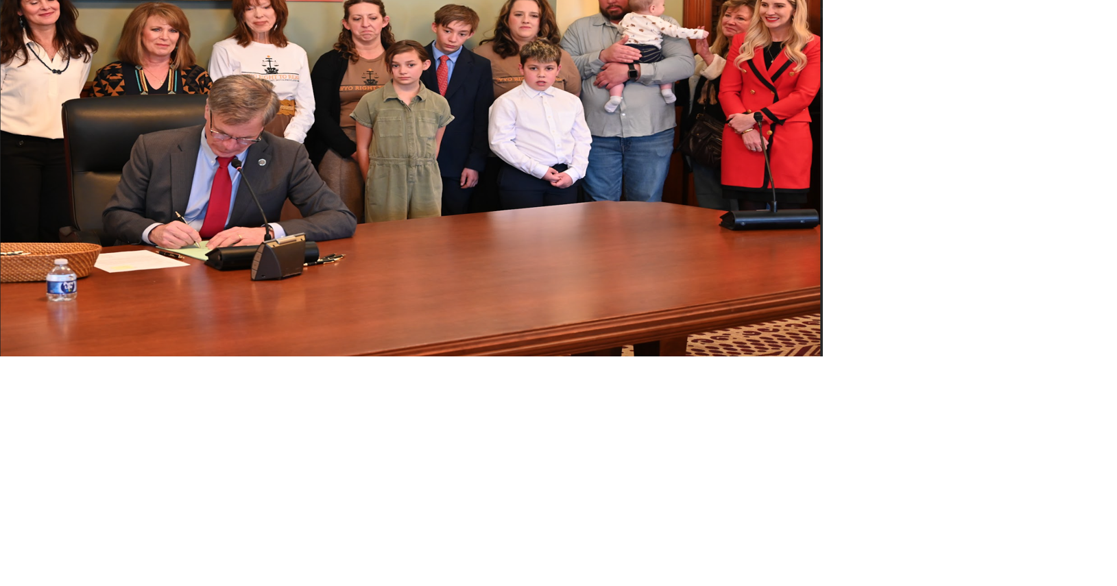 Governor signs literacy bill into law