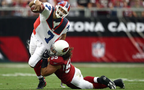 Buffalo Bills quarterback J.P. Losman (7) looks to pass against