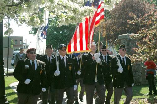 Communities honor the fallen on Memorial Day | Local News ...