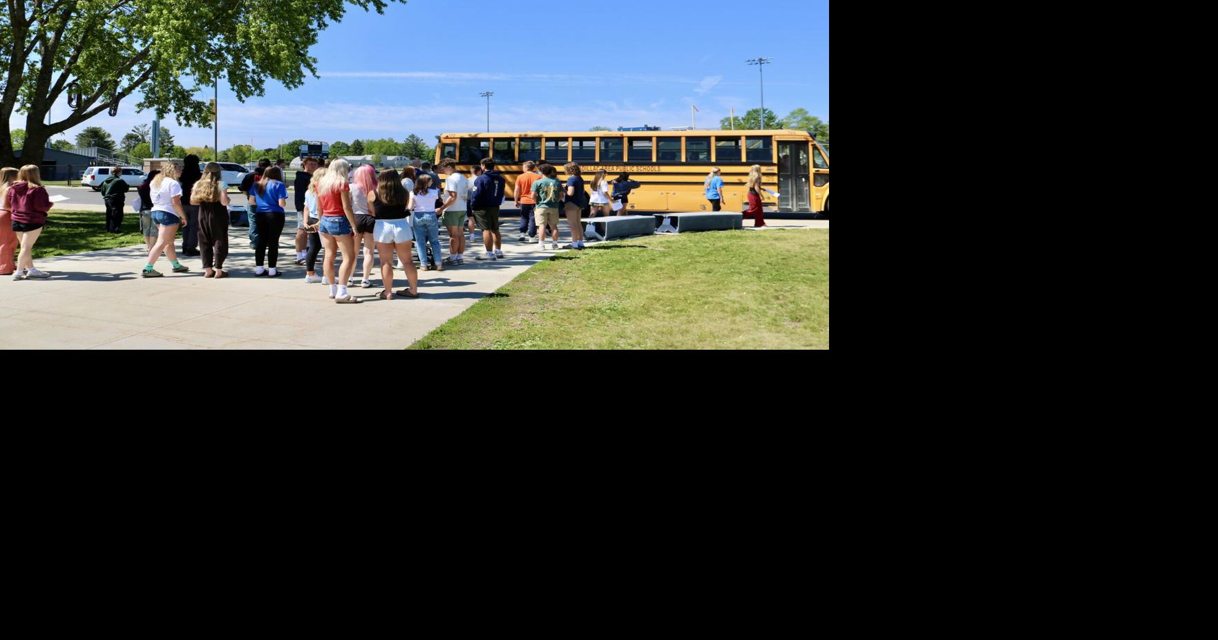 Level Up Day gives middle school Vikings a preview of high school life