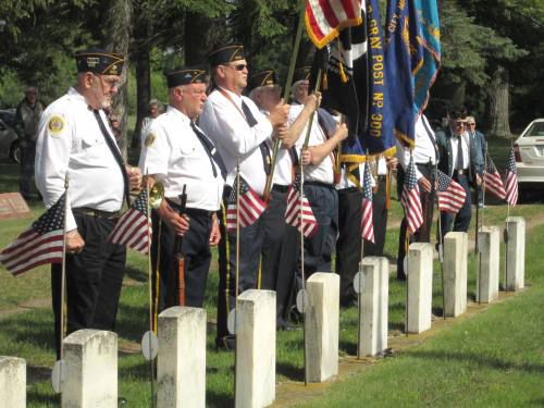 Communities honor the fallen on Memorial Day | Local News ...