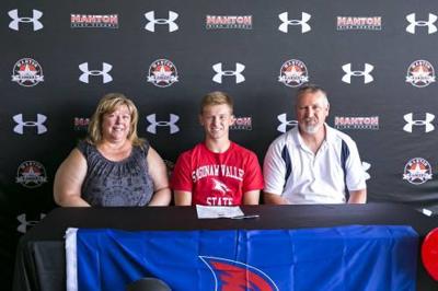 Manton S Raden Headed To Svsu For Track Field Sports Cadillacnews Com