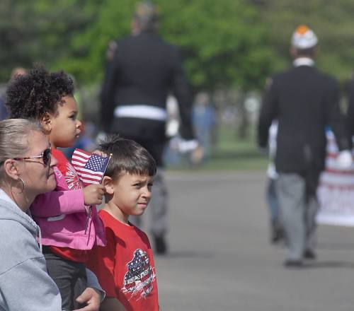Communities honor the fallen on Memorial Day | Local News ...