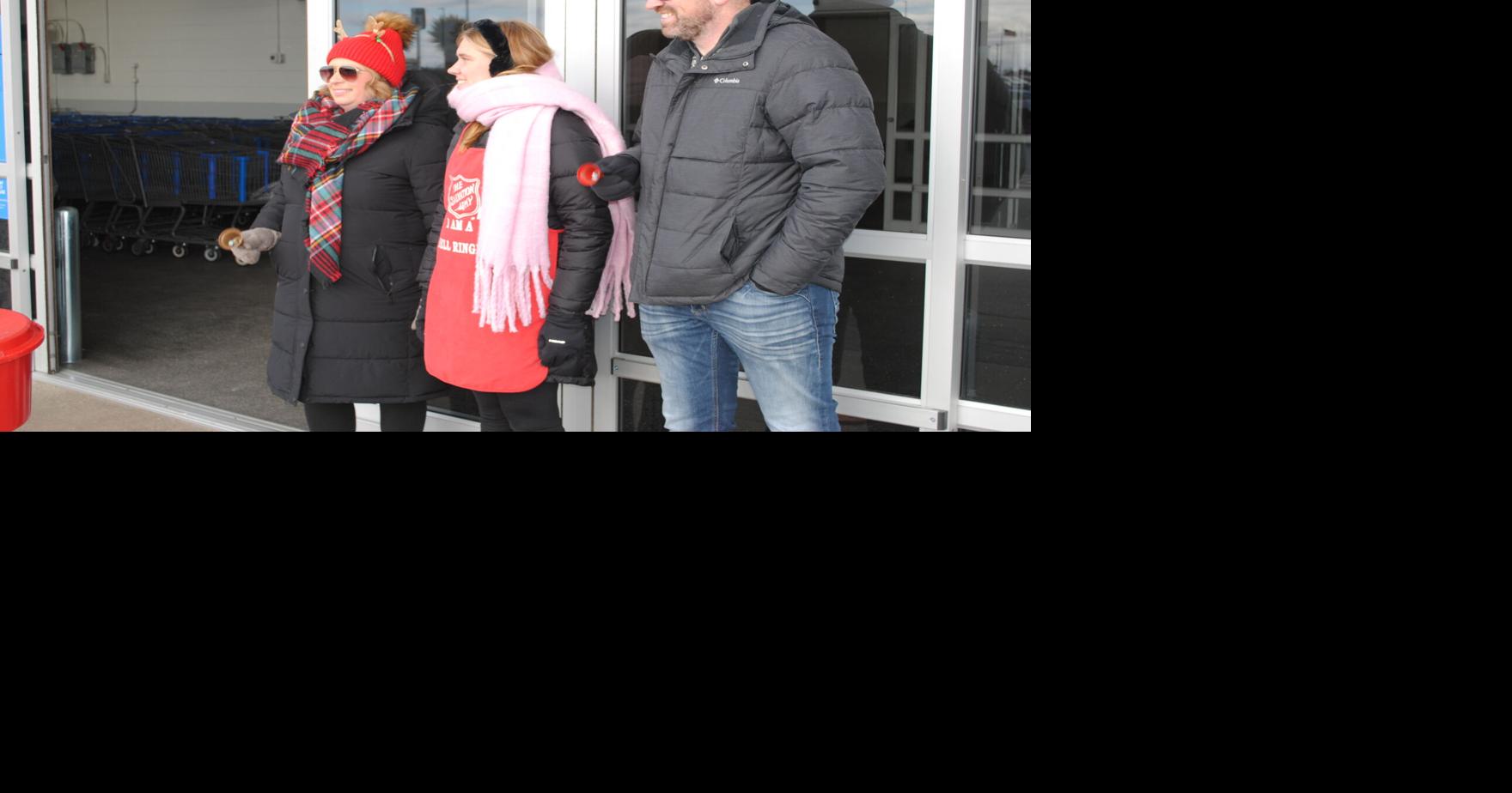 Salvation Army struggling to find bell ringers for red kettle campaign ...
