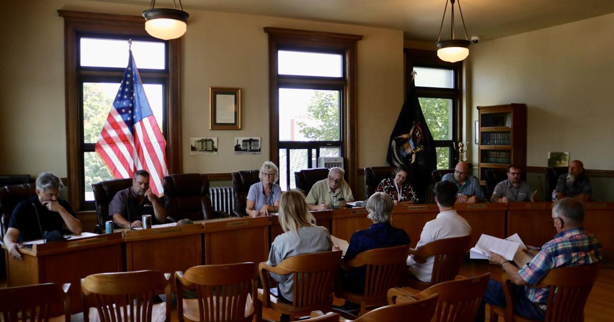 Wexford board approves prosecutor grant, wage increases