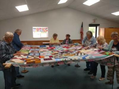 Sunshine Club brings sunshine through quilt