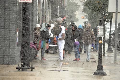 Rain Shine Or Snow Downtown Cadillac Trick Or Treat Set