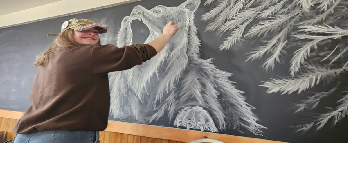 Harrietta diner draws attention for bear-themed chalk murals